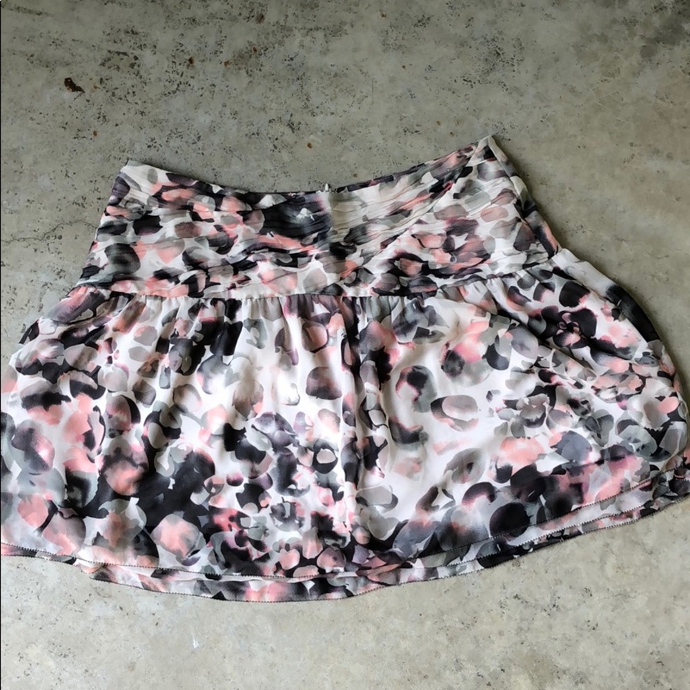 Kensie floral mini skirt - size 8